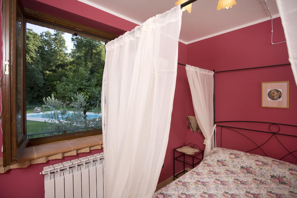 Agriturismo Il Girasole Montefalco Pokój zdjęcie